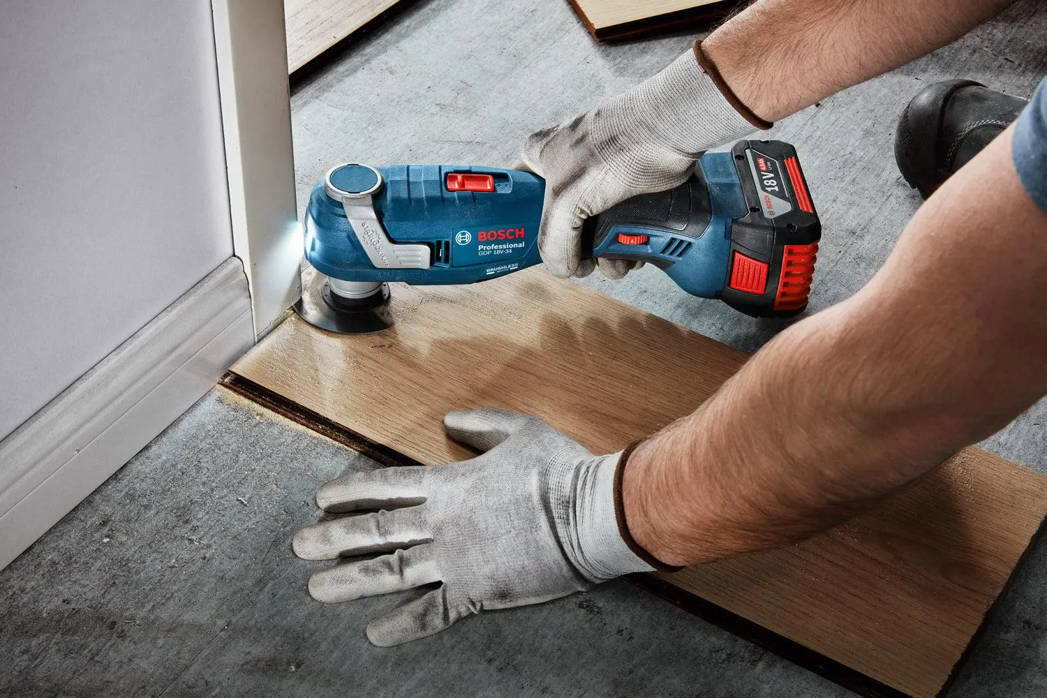 BOSCH PROFESSIONAL GOP 18V34 ACCU MULTITOOL 18V BASIC BODY IN LBOXX  06018G2000