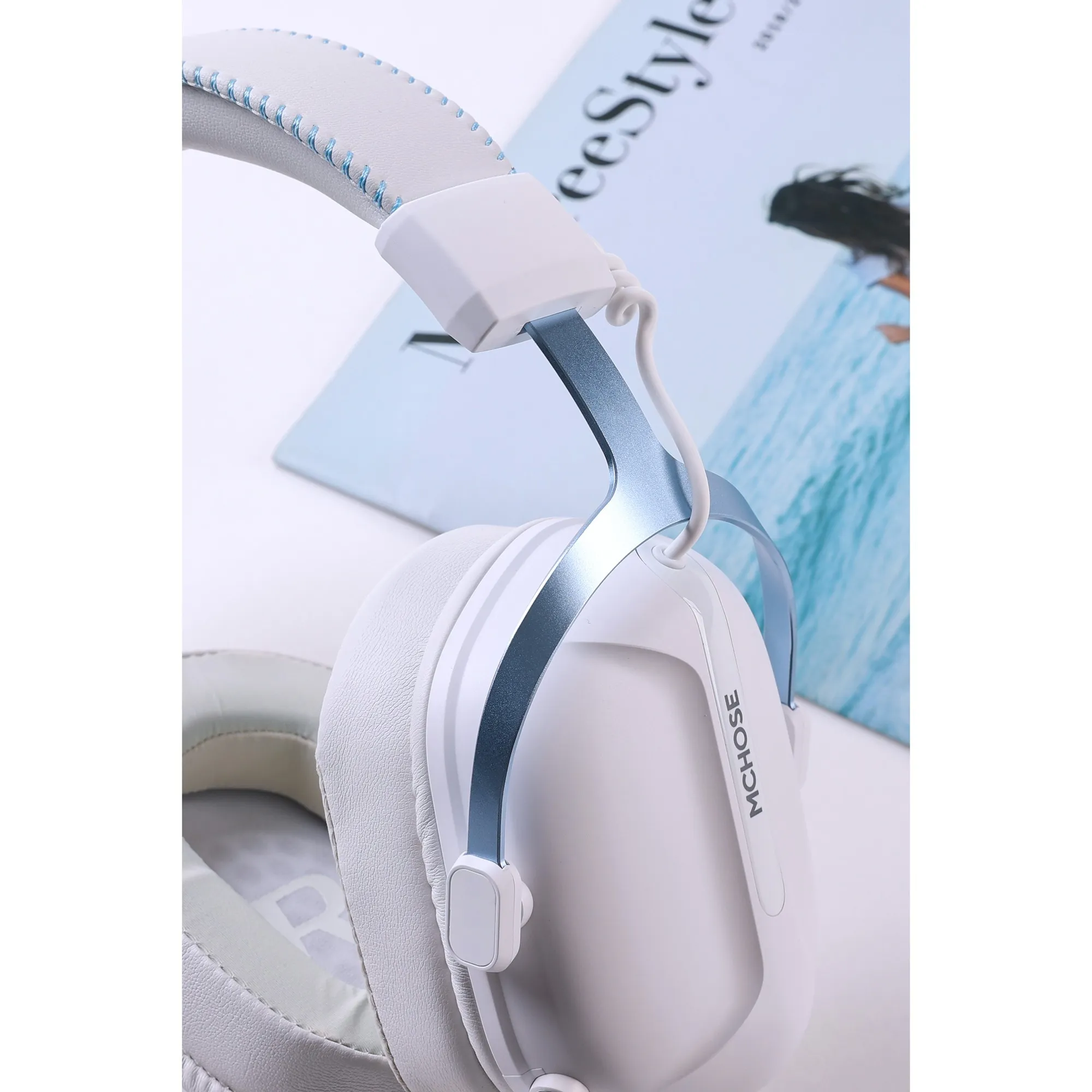 MCHOSE S9 PRO WIRELESS  OVEREAR GAMING HEADSET (WIT/BLAUW, PC / LAPTOP / PLAYSTATION / SWITCH / SMARTPHONE, 2.4G / BLUETOOTH / 