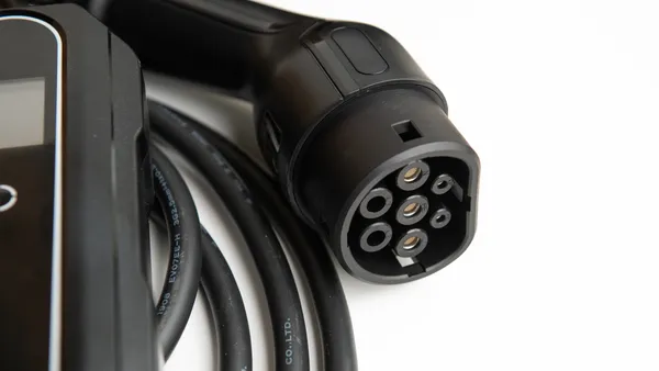 PREMIUM INSTELBARE MOBIELE LADER/LAADKABEL STOPCONTACT TYPE 2 3FASE 8A16A 5,5KW11KW VOOR BMW I7